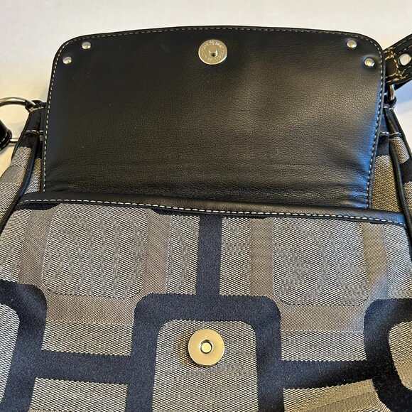 Nine West crossbody purse - Picture 13 of 16